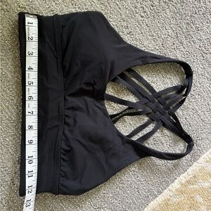 Lululemon sports bra